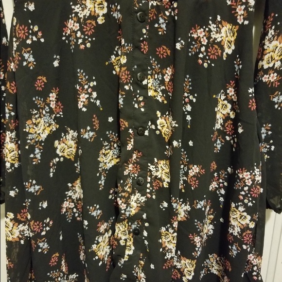 Long Sleeve Floral Dress - Picture 3 of 6